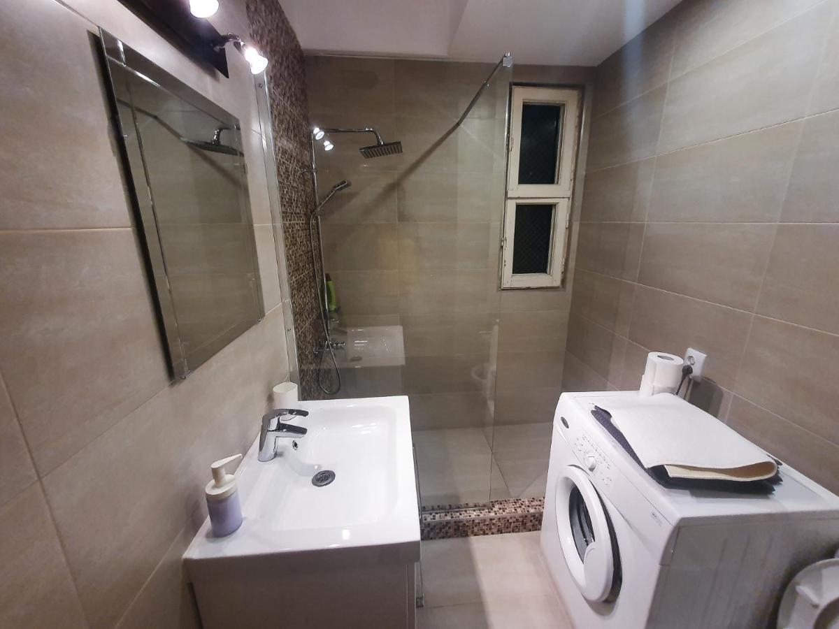 Charming Studio With City View Bucarest Extérieur photo